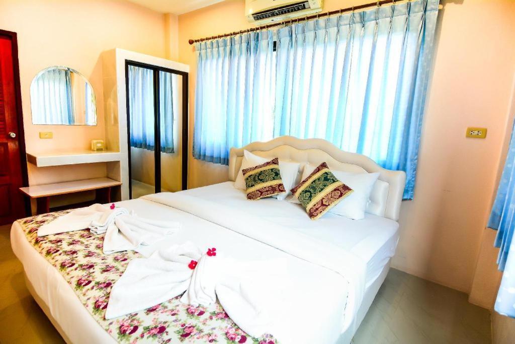 Tanaosri & Creekside Resort Suan Phueng Exterior foto