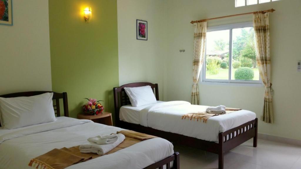 Tanaosri & Creekside Resort Suan Phueng Exterior foto