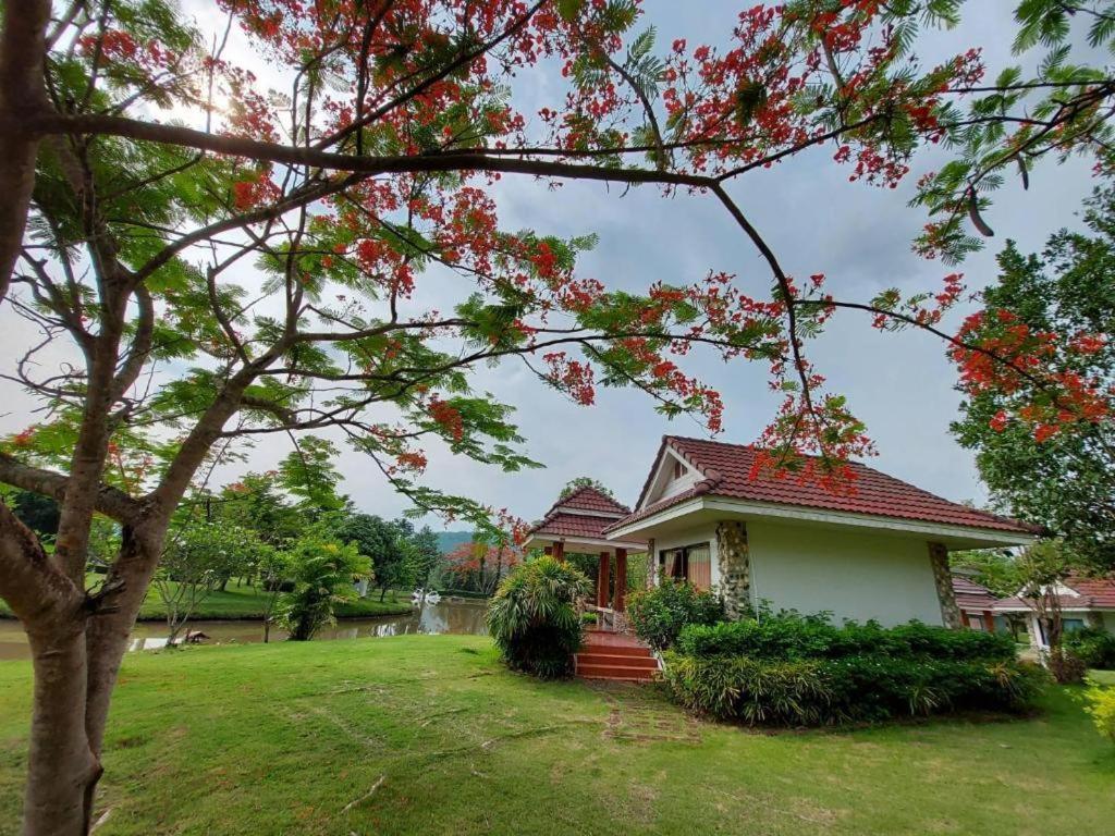 Tanaosri & Creekside Resort Suan Phueng Exterior foto